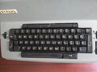 Elektrický psací stroj Jatraň - 4