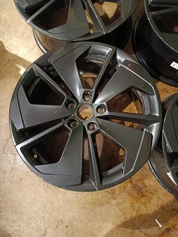 Alu 18" 5x112 octavia - 4