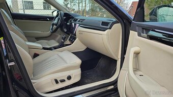 Škoda Superb 2.0 TDI Laurin & Klement - panorama - 4