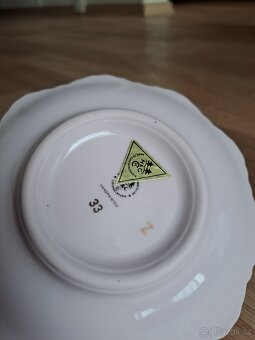 Šálek z růžového porcelánu - 4