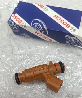 Vstřikovač Bosch Insignia 2.8 V6 OPC - 4