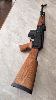 Zastava - 4