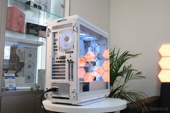 Herní PC- Ryzen 9800X3D / 32GB / 2TB / RTX 5070 Ti - 4