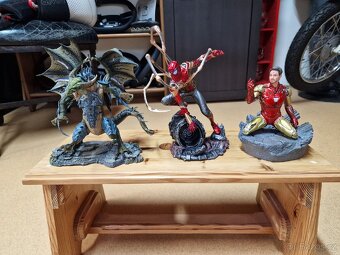 Filmové akční figurky, sošky Batman, Marvel, Barbar Conan.. - 4