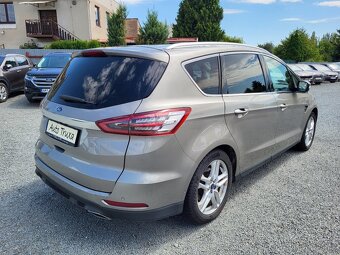 FORD S-MAX 2.0 TDCi 132kW VIGNALE 7-míst - 4
