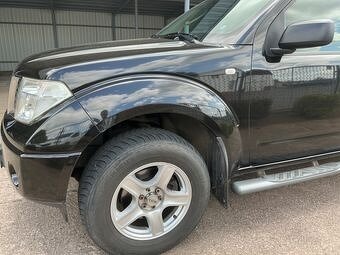 Nissan Navara 2.5dci 128kw 4x4 Manuál - 4