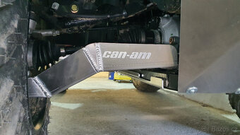 Can-Am Outlander MAX 1000 XT-P ABS MY22 - 4