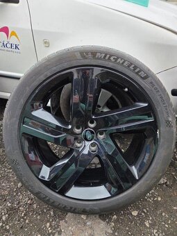 Originální disky 22" Land Rover Discovery+ pneu - 4