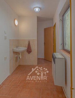 Exkluzivní Nabídka - Prodejna na pěší zóně v Hodoníně - 4