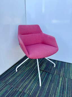 Nevyužité židle - 4