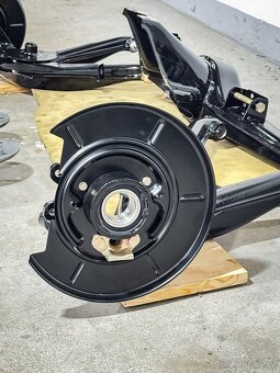 BMW e30 kotoučová náprava - 4