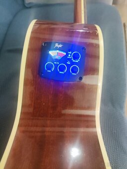 Akustická baskytara Flight - 4