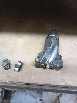 Vyvrtávací hlava - 4