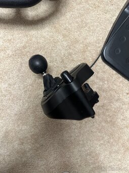 Logitech g29 celá sestava - 4