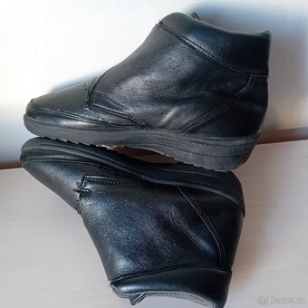 kožené důchodky č. 38,5    zn. Jade - 4