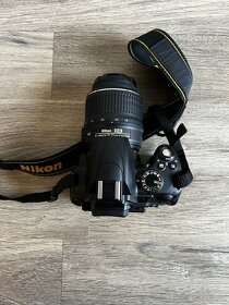 Nikon D5000 + Objektiv Nikon 18-55/3,5-5,6 G AF-S DC VR - 4