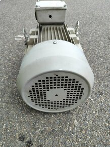 Elektromotor IE2 Motoren 7,5kw - 4