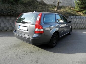 Volvo V50 1.6D 80 kW r.v. 2006 PĚKNÝ STAV - 4