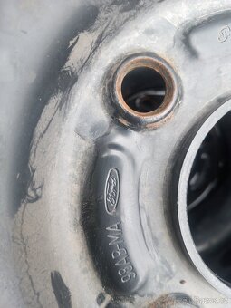 Kola Ford 195/60 15 - 4