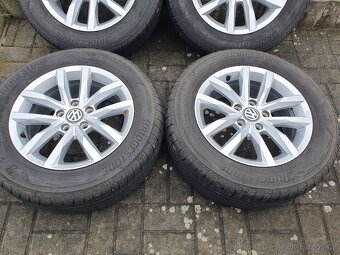Alu kola vw 5x112 r16 6,5j et41 letni pneu 215/60/16 - 4