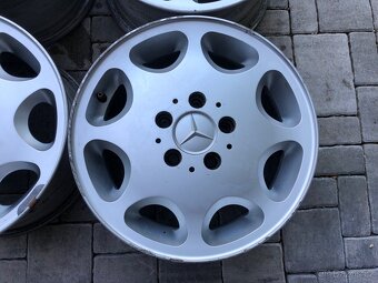Mercedes půlměsíce, 8 loch, r15 - 4