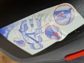 CHICCO Artsana Universal autosedačka 15-36kg - 4