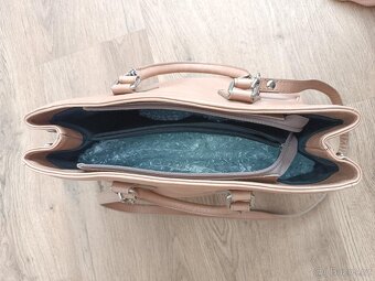 Elegantní dámská kožená kabelka - tote - růžovo béžová - Ver - 4