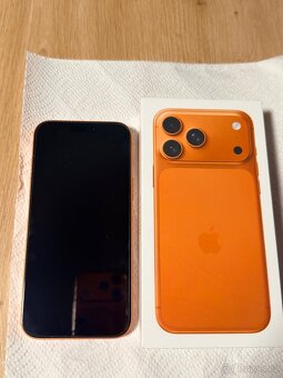 Apple IPhone 17 Pro Max, 256 GB Cosmic Orange Jako Nové - 4