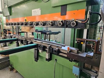 Ohraňovací lis Darley EHP 50 - 4