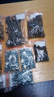 Spojovací materiál ULOŽENKA - 4