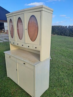 babiččin kredenc na chalupu - krásný - 4