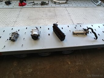 ŠKODA OCTAVIA 2. - 2.0TDi 125KW BMN - PŘÍSLUŠENSTVÍ MOTORU - 4