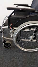 Mechanický invalidní vozík 48 - 54cm - 4