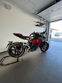 MV Agusta Brutale 800, r.v. 2017 Top Stav - 4