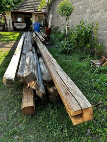 Palivové dřevo - staré trámy - 4
