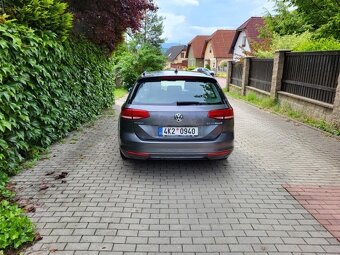 Volkswagen Passat 2.0 TDi DSG NAVIGACE - 4