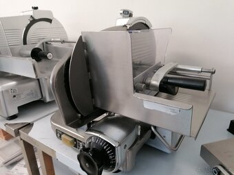 Nářezový stroj Berkel 834 S, vyroben pod zn. DEKO - 4