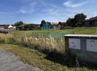 Stavební pozemek v klidné části obce Nový Vestec – ideální m - 4