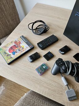 Playstation 2 Fat v krásném stavu. - 4
