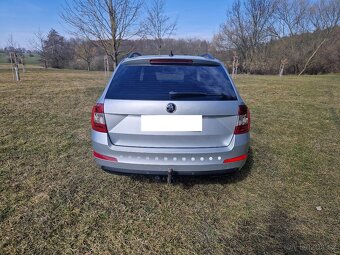Škoda Octavia 1,6 TDI 81kW DSG Ambition Combi - 4