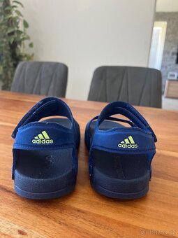 Sandály Adidas vel.31 - 4