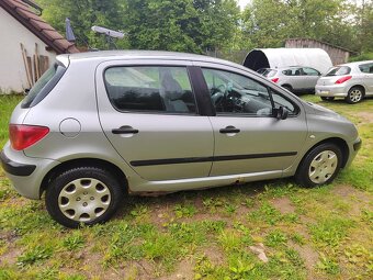 Peugeot 307 r.v. 2001, 1,6 benzin na opravu nebo ND - 4