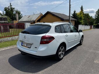 Renault Laguna - 4