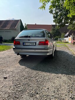 Bmw E39 528i - 4