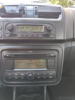 Roomster 1.4 16V 2009 - 4