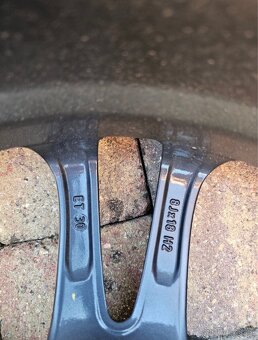Alu kola zimní BMW R18, 245/45/18 - 4