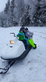 Sněžný skútr Buran 640 bílý. - 4