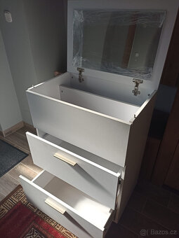 Nová kosmetická skříňka - 4