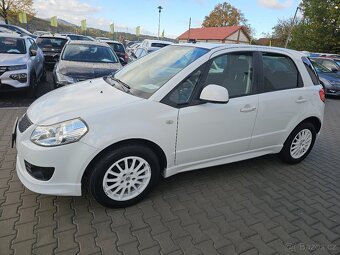 SX4 1,6i 79KW Sport  AUT. KLIMA, 2 X ALU, VYHŘ.SED  STK - 4