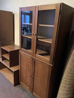 Skříně a poličky - 4